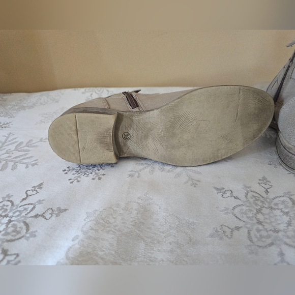 MJUS Ankle Boots Womens Woven Distressed Grey Leather SZ 8 - Picture 10 of 14